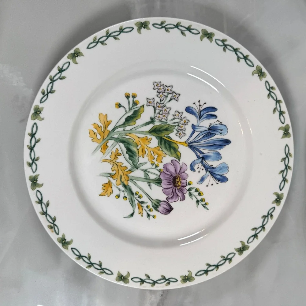 Set of 4 Thomson Pottery Floral Garden Dinner Plates Assorted‎ Flower Designs